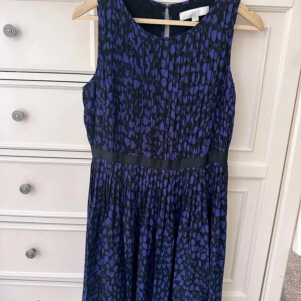 Ann Taylor Loft Purple & Black Sleeveless Pleated A-Line Midi Dress Size‎ 4 - Picture 3 of 7